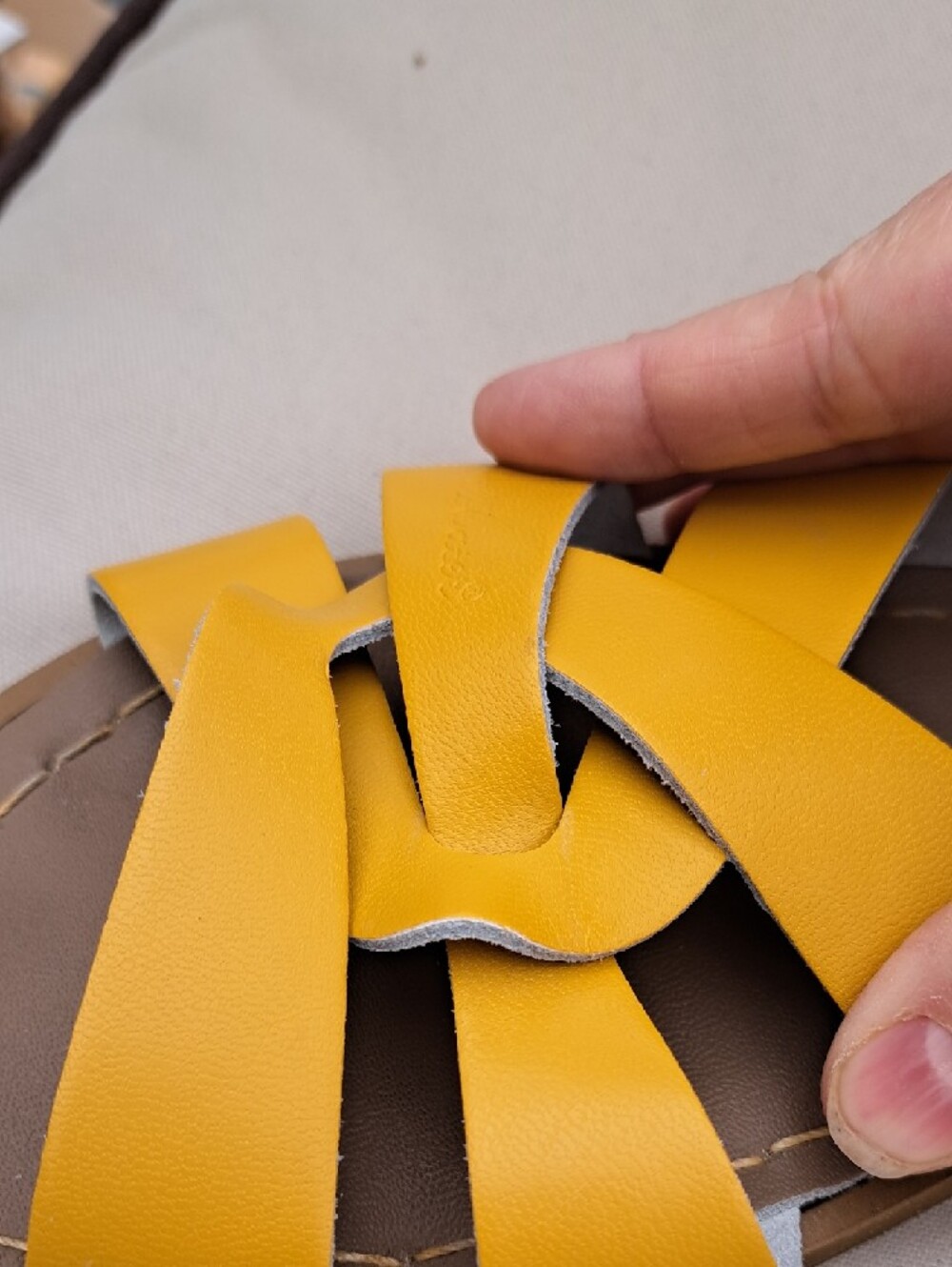 SALT WATER MUSTARD YELLOW Sandals SIZE US W10 - Picture 4 of 17